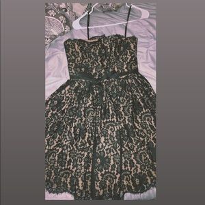 Black Laced Midi Dress 🖤